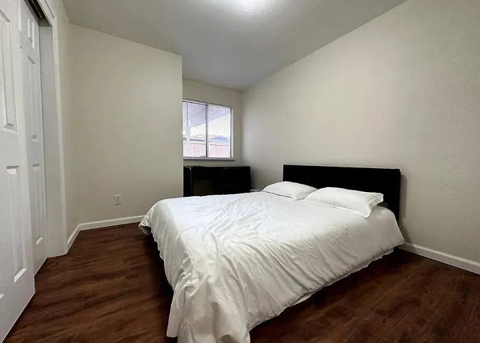 Comfortable House W/ Wi-Fi/Tv - Turlock,Ca