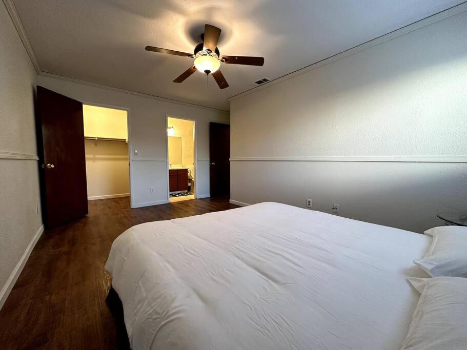 Holiday home Comfortable House W/ Wi-fi/tv - Turlock,ca *