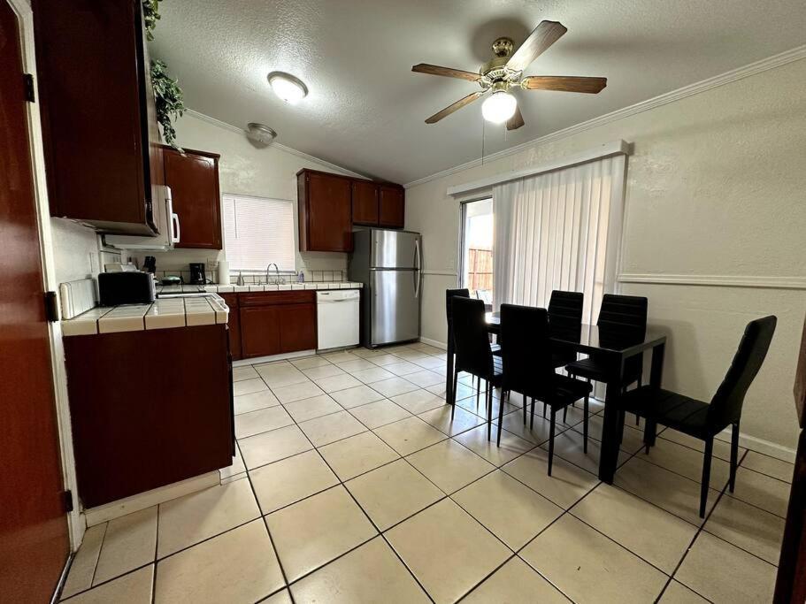 Comfortable House W/ Wi-fi/tv - Turlock,ca Holiday home